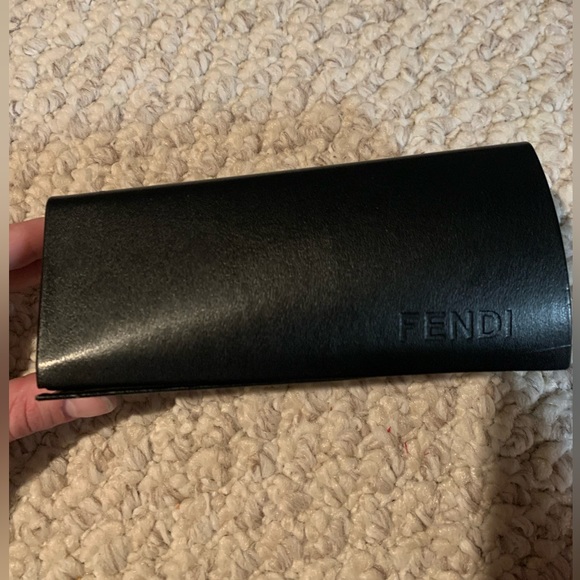Fendi glasses case - Picture 2 of 3